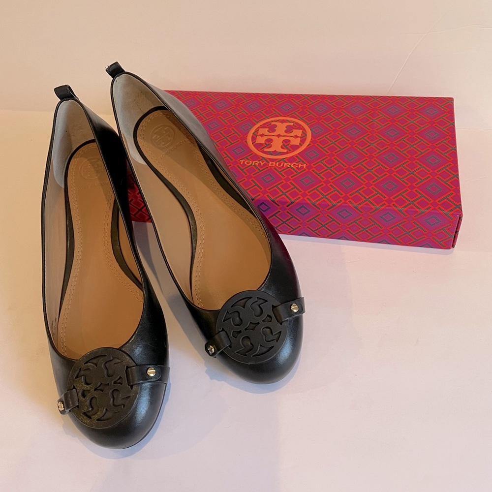 🆕 Tory Burch black flats Sz 9